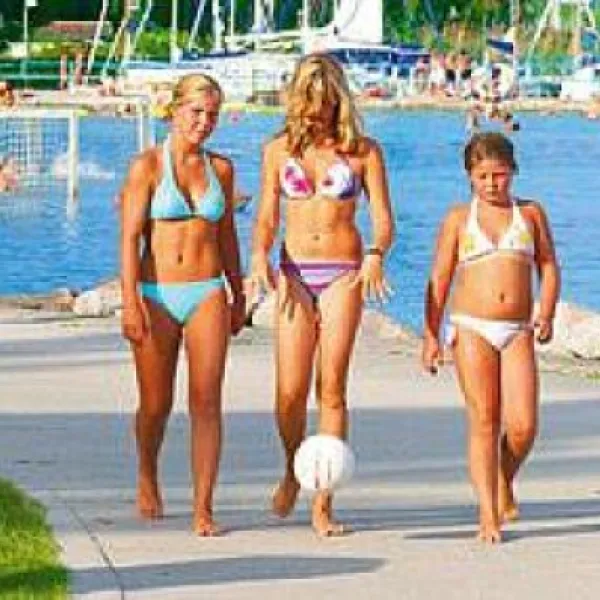 balatontourist-camping-bungalows-zala-keszthely-jpfal