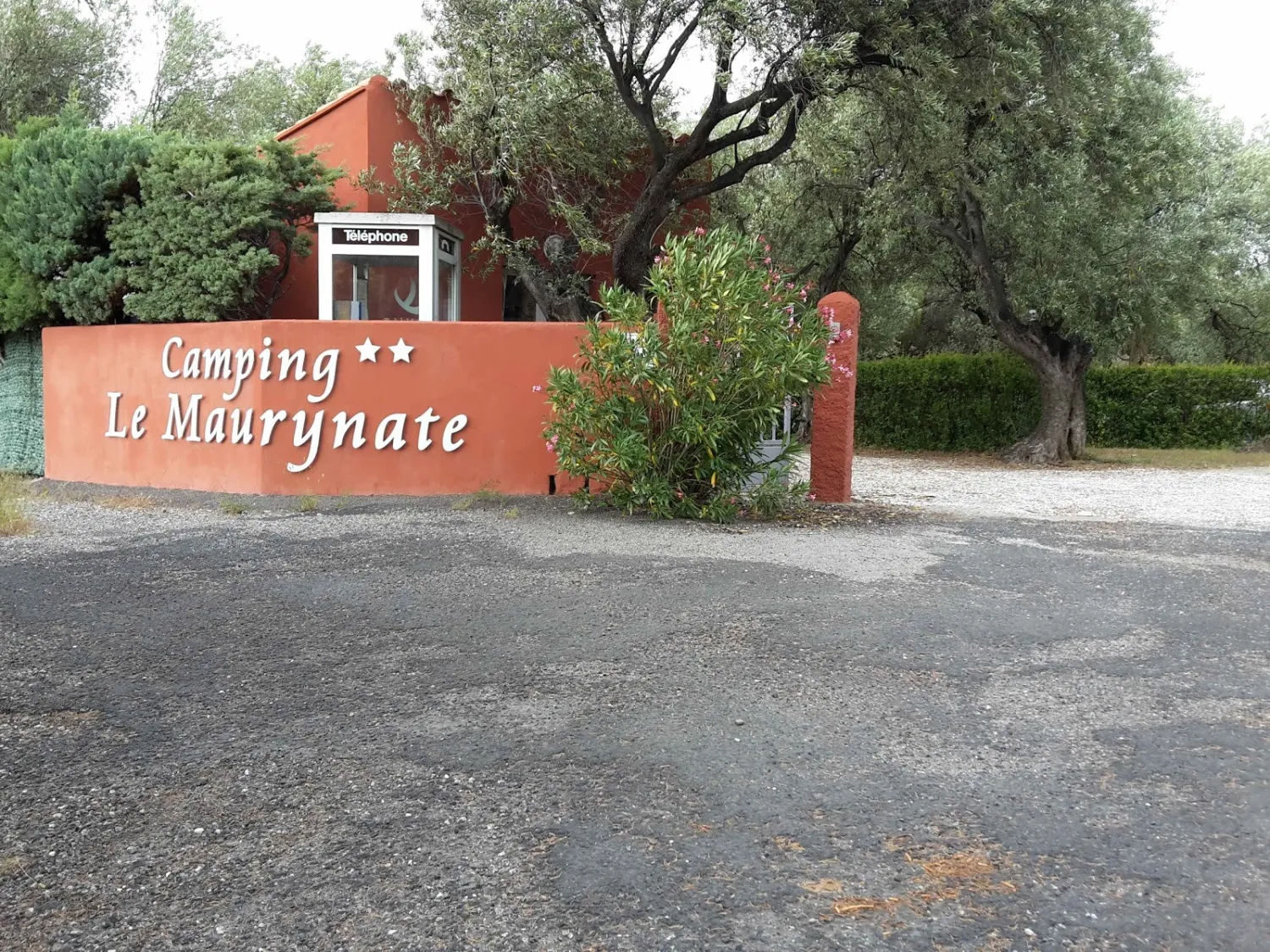 camping-municipal-les-oliviers-maury-mc4tm