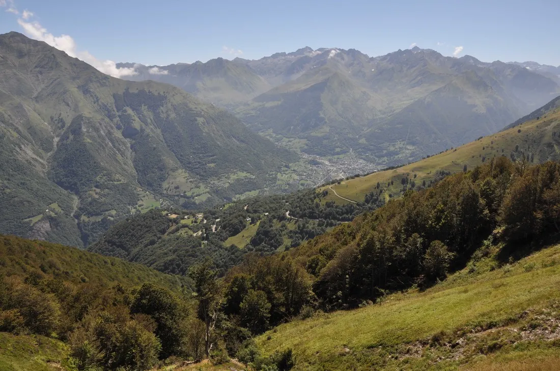 international-luz-ardiden-st-sauveur-w1nwn
