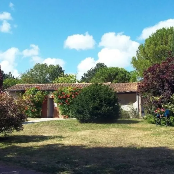 le-clos-fleuri-mdis-qgw3u