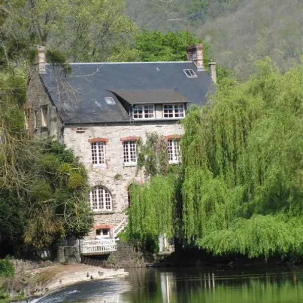 camping-les-rochers-des-parcs-le-vey-g5lat