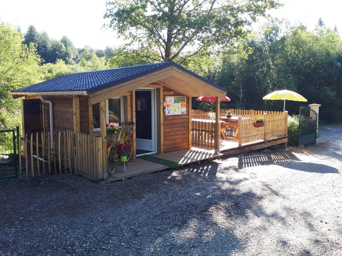 camping-aire-naturelle-chantegril-liginiac-4nsrp