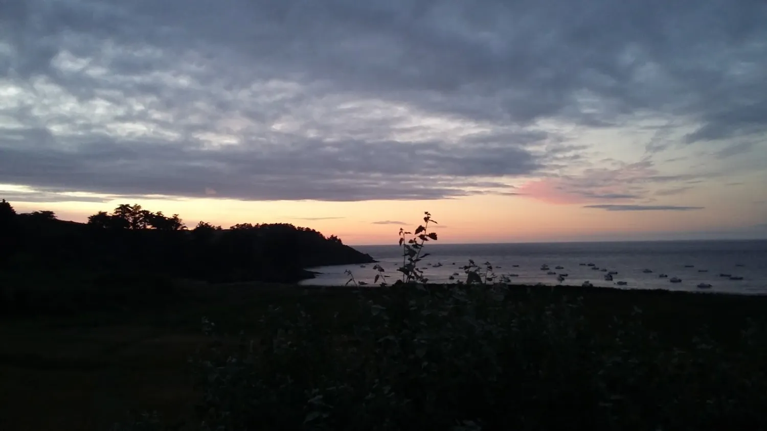 camping-la-rafale-st-coulomb-qeqsf