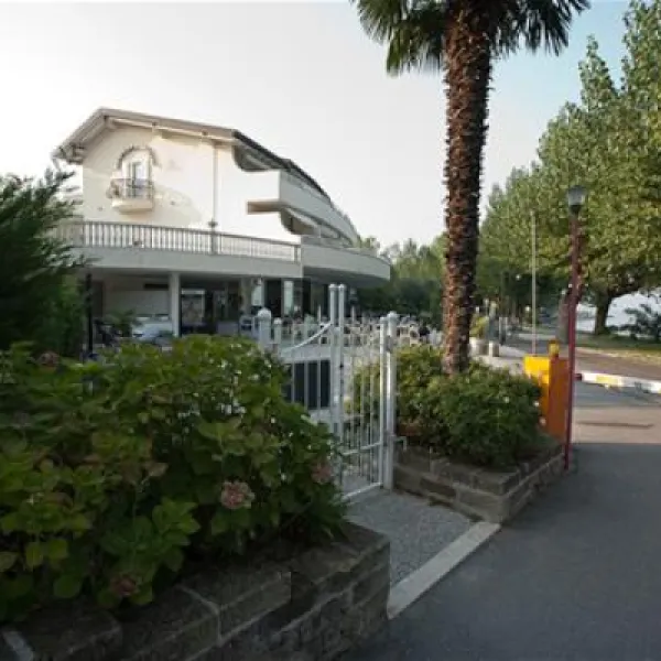 camping-sirmione-sirmione-4kchk