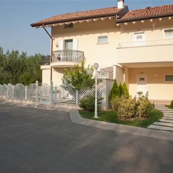 camping-sirmione-sirmione-kjgrx