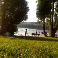 camping-le-bord-du-lac-isre-hlkuy