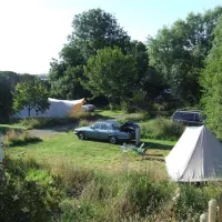 camping-aire-naturelle-le-coq-hardi-hengoat-8wxxw