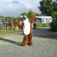 camping-aire-naturelle-le-coq-hardi-hengoat-xpm4v