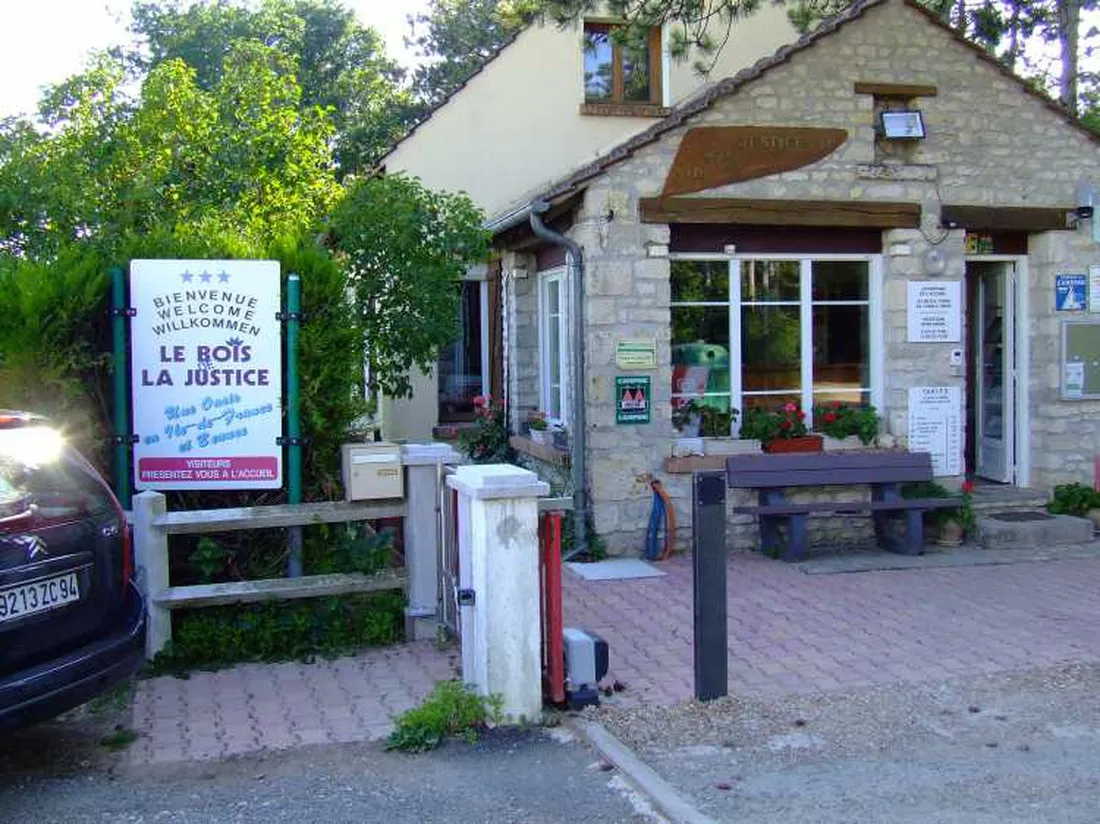 camping-caravaning-bois-de-la-justice-monnerville-k0plv