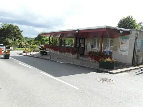 camping-municipal-de-la-hallerais-taden-2aial