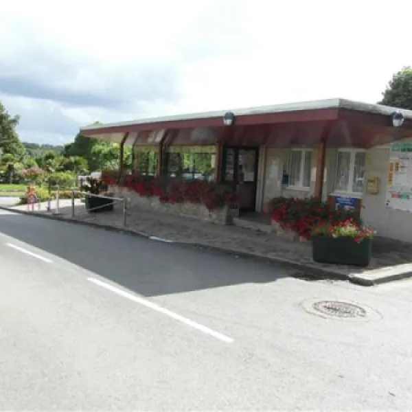 camping-municipal-de-la-hallerais-taden-2aial