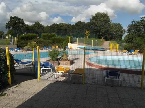 camping-municipal-de-la-hallerais-taden-i2uqa