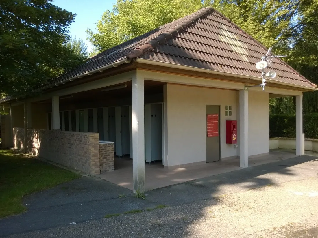 camp-municipal-la-haute-ile-neuilly-sur-marne-zxr9o