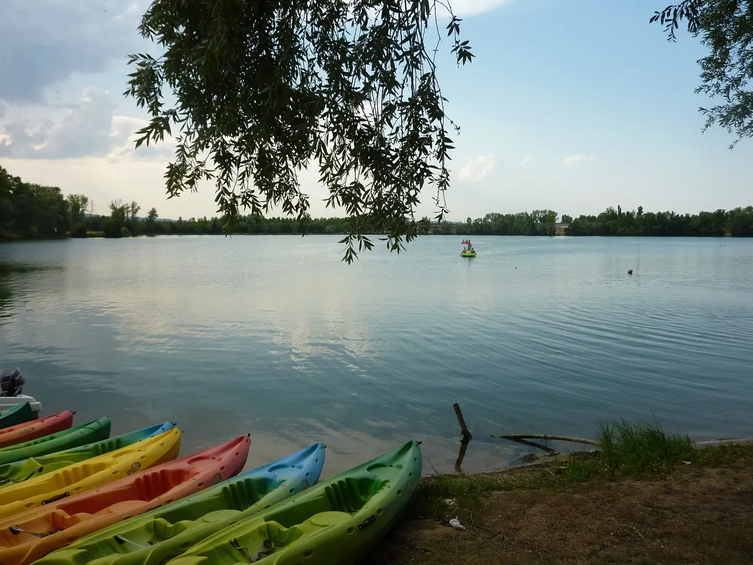 base-de-loisirs-du-lac-de-cormoranche-cormoranche-sur-saone-savoie-nptzz