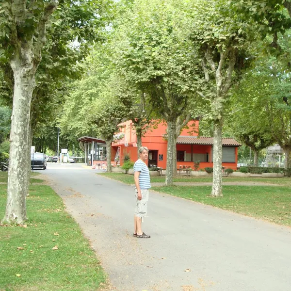 parc-beaujolais-villefranche-sur-saone-rhone-41m4i