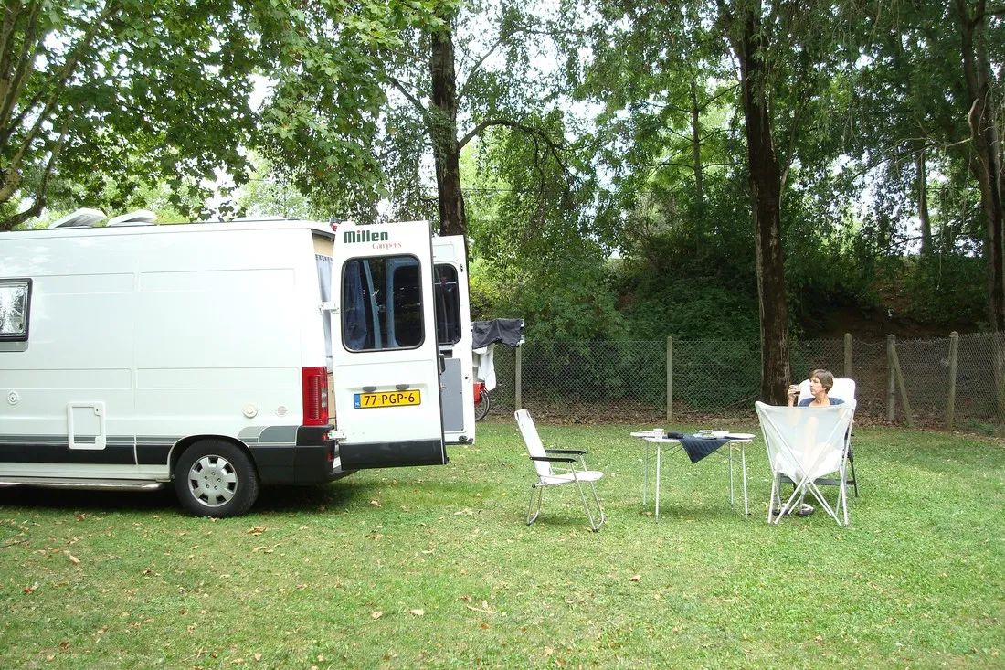 parc-beaujolais-villefranche-sur-saone-rhone-fxm4q