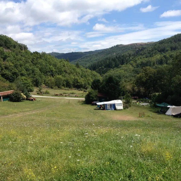domaine-les-therondels-st-pons-de-thomieres-yzgbl