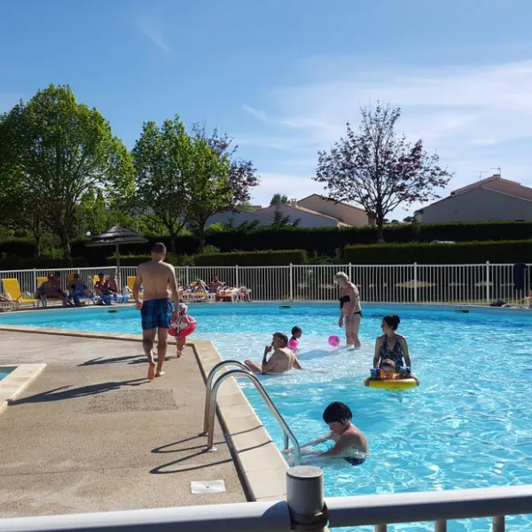 le-nauzan-plage-vaux-sur-mer-charente-xjrvz