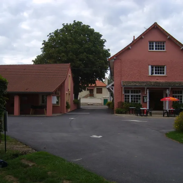 le-paquier-fane-frankrijk-qzjji