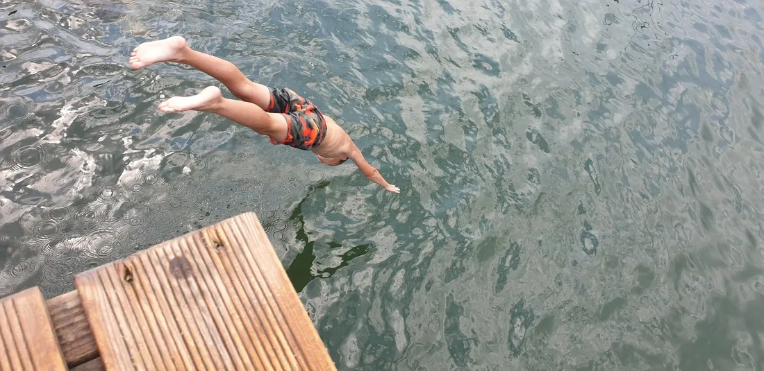 al-lago-di-lago-tarzo-hxvsw