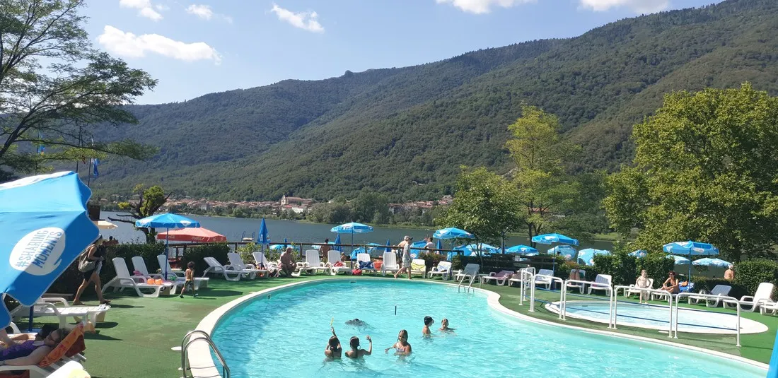 al-lago-di-lago-tarzo-vpmz4