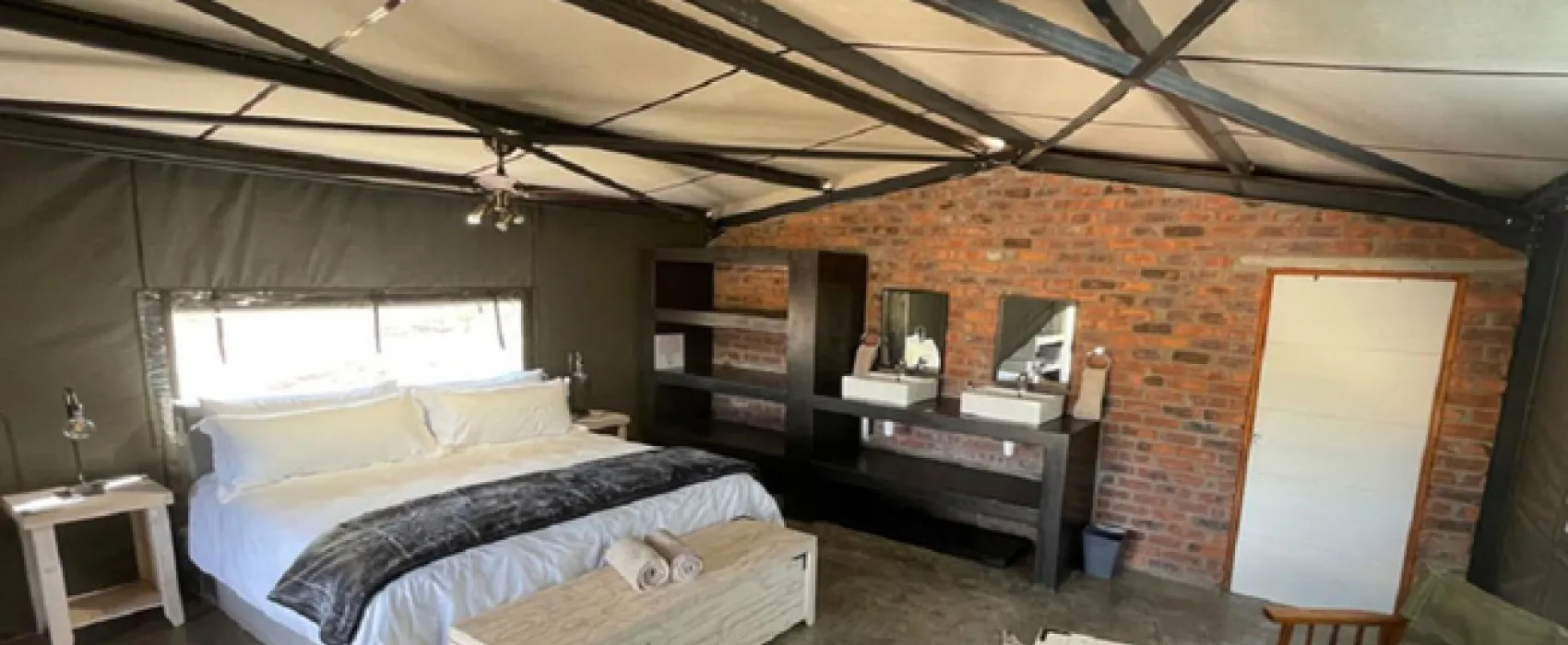 Newburg Luxury Bush Tents
