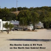 Rio Bonito Cabin & RV Park