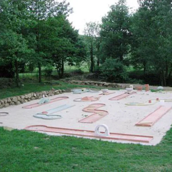 la-vallee-du-doux-boucieu-le-roi-z7mko