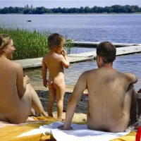 fkkcamping-am-useriner-see-zwenzow-bei-userin-v6axx