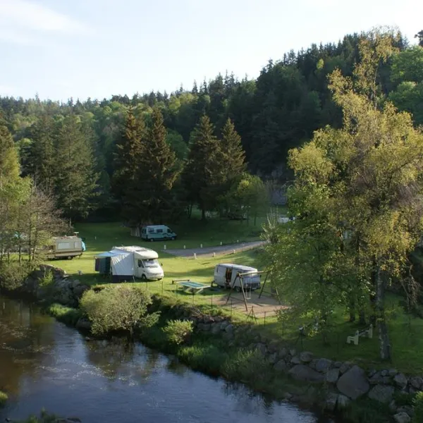 camping-pont-de-braye-chastanier-gezdg