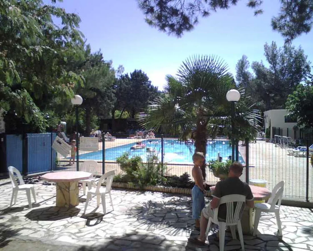 camping-le-rebau-montblanc-qeuak