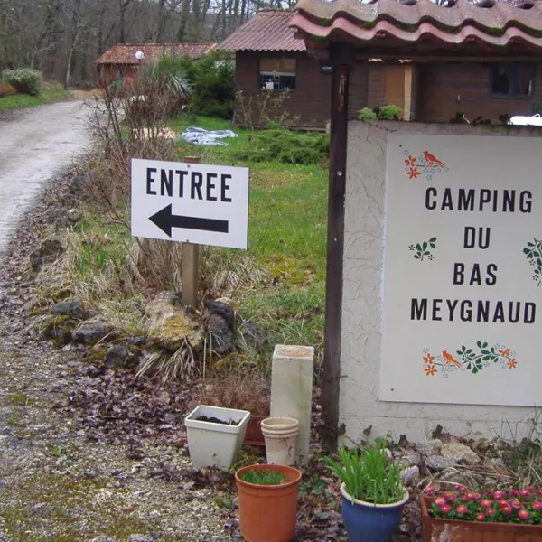 camping-du-basmeygnaud-valeuil-e54l4