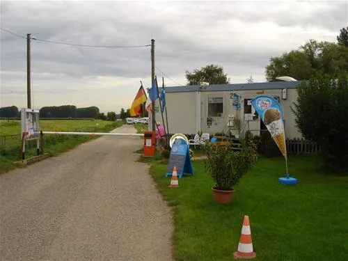 rheincamping-meerbusch-meerbusch-langstkierst-skesc