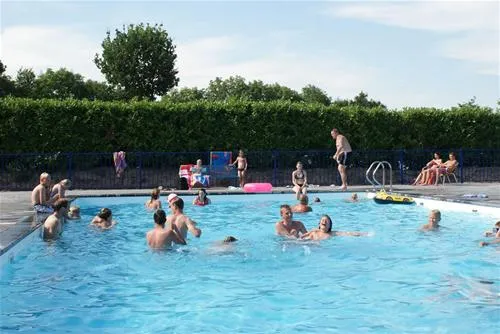 camping-t-akkertien-vollenhove-pny7l