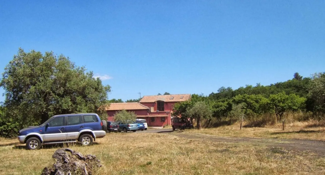 agricampeggio-contrada-friera-catania-1fti6