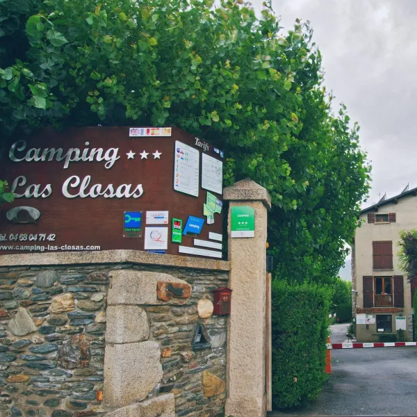 camping-las-closas-place-st-genis-f8fcz
