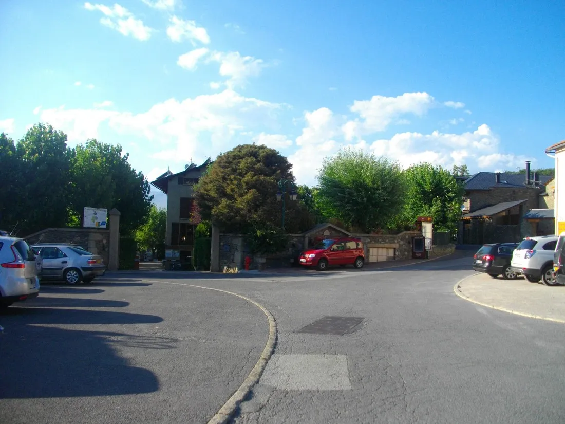 camping-las-closas-place-st-genis-hgilw