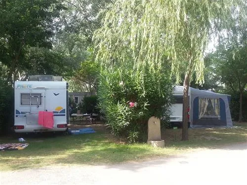 camping-abri-de-camargue-le-grau-du-roi-1mwri