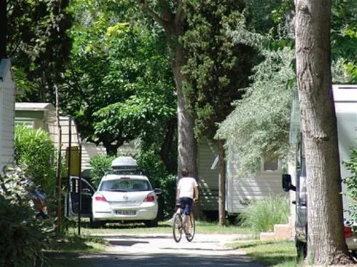 camping-abri-de-camargue-le-grau-du-roi-fpujn