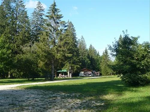 camping-communal-du-noirmont-le-noirmont-vl8zv