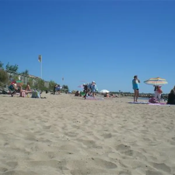 yelloh-village-club-farret-vias-plage-kj5ig