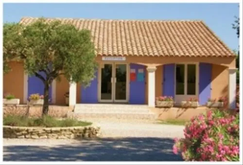 camping-fleur-de-camargue-aigues-mortes-3zidn
