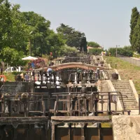 camping-les-berges-du-canal-villeneuve-les-bziers-wkgw4