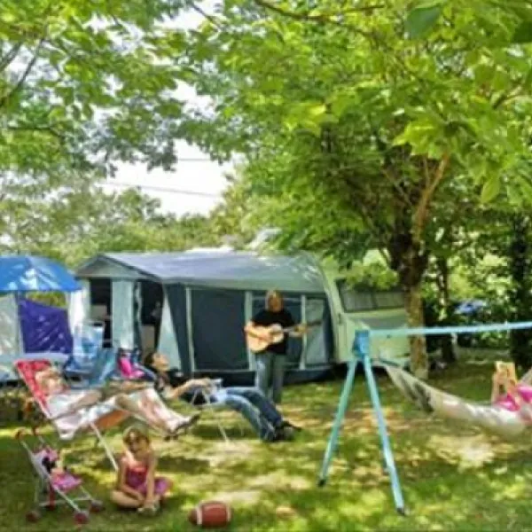 camping-au-ptit-bonheur-peyrillac-s8a4i