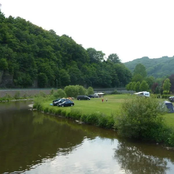 camping-wiedhof-waldbreitbach-pxdg4