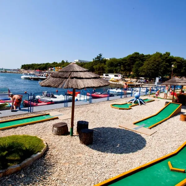 camping-zelena-laguna-porec-ecqi7