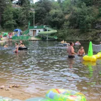 camping-le-soleil-rouge-ardche-hxlnw