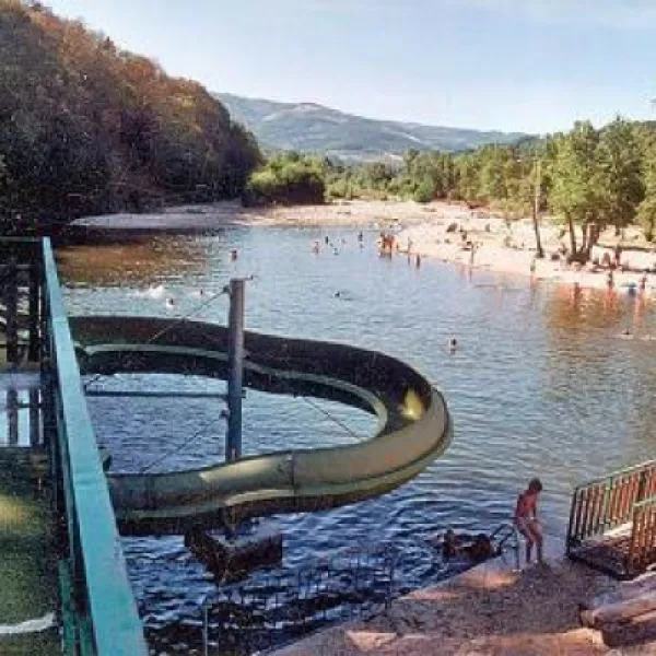 camping-le-soleil-rouge-ardche-waqzn