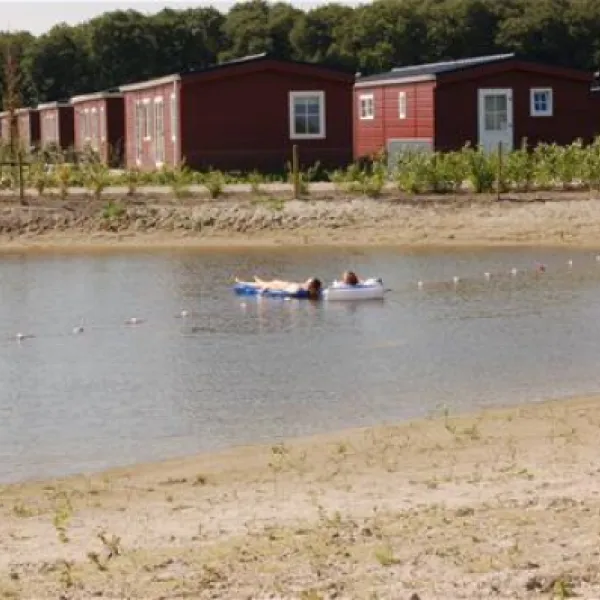 klein-finland-wagenborgen-yk9vl