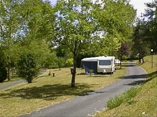 le-verdoyant-thenon-dordogne-1pfds